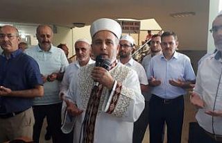 Erzincan’dan ilk hac kafilesi dualarla uğurlandı