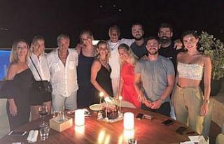 Esra Erol ve eşi Ali Özbir’den çifte kutlama