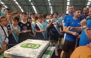 Gökmeydan Spor Futbol Okulu birinci yaşını kutladı