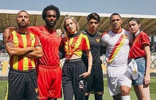 Göztepe yeni sezon formalarını tanıttı