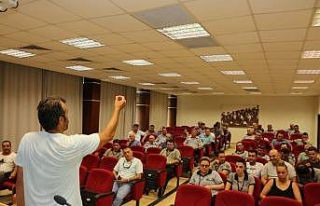 Güvenlik görevlilerine insan ilişkileri semineri