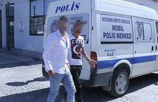 Hırsızlar, çaldıkları otomobille gezerken yakalandı