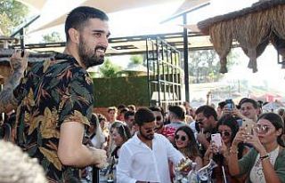 İdo taburcu olur olmaz sahnelere döndü