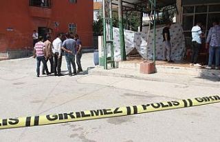 İş yeri önünde uğradığı silahlı saldırıda...