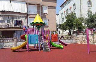 Kepez Belediyesinden çocuklara renkli park