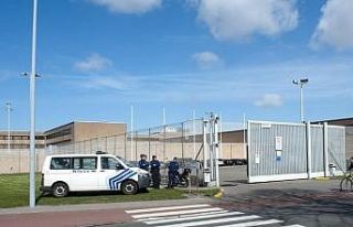 Kick boksçu mahkum, 3 gardiyanı hastanelik etti