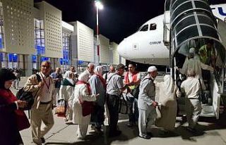 Koca Seyit, hacı adaylarını mukaddes topraklara...