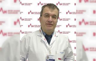 Kulak sağlığı için havuz ve denizde önem alın