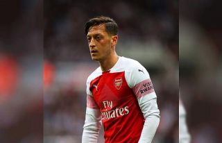 Mesut Özil’e Londra’da saldırı girişimi