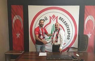 Nuh Aşkın Karaköprü Belediyespor’da