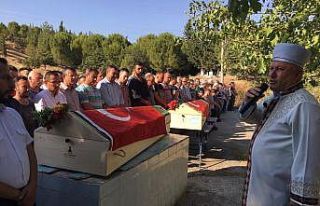 Ölüme birlikte giden ikiz kardeşler toprağa verildi