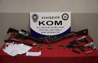 Operasyonda cephanelik ele geçirildi