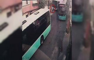 (Özel) Freni boşalan halk otobüsünün iş yerine...