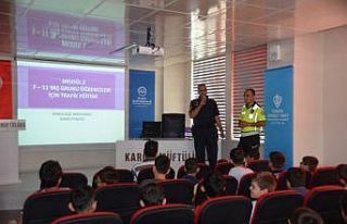 Polis ve Jandarma’dan öğrencilere trafik eğitimi