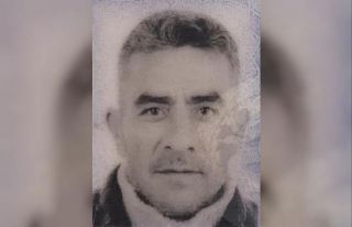 Polis yüksek ses ihbarı için geldiği araçta cesetle...