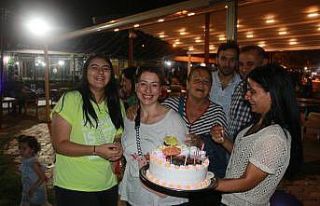 Polislerden kanser hastası polis eşine doğum günü...