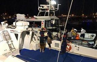 Sahil güvenlik uçağı tespit etti, 29 göçmen...