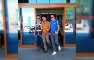 Sahte altın satmak isterken yakalandı