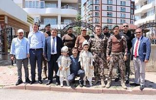 Şehit çocuklarının sünnet sevinci