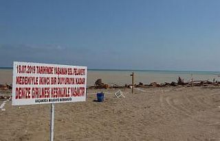 Sel nedeniyle Akçakoca’da denize girmek yasaklandı