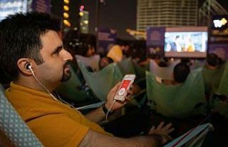 Sesli betimleme ile açık havada engelsiz sinema...