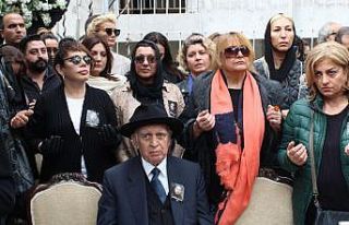 Sezen Aksu’nun babası taburcu oldu