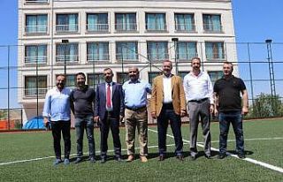 Siirt’te 5 milyon 320 bin liraya yapılan spor kompleksi...