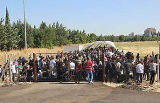 Sınır kapısında Suriyeli izdihamı!