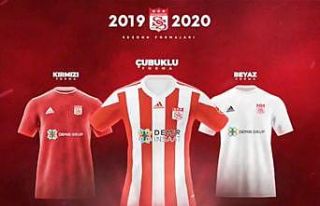 Sivasspor yeni sezon formalarını tanıttı