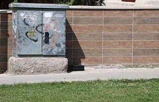 Sivas’ta adliye lojmanları önünde şüpheli paket...