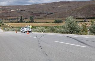 Sivas’ta seyir halinde lastik patladı: 6 yaralı