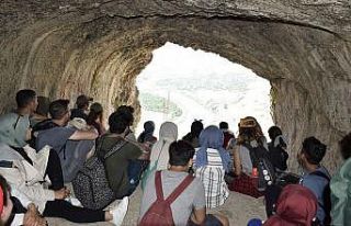 Tarihi Palu ilçesi, ziyaretçileri ağırlıyor