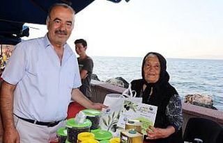 Trilye zeytin şenliği ile coştu
