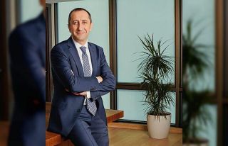 Türk Telekom’da yeni CEO Ümit Önal oldu