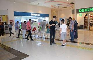 Tuşba Belediyesinden ‘15 Temmuz Destanı’ resim...