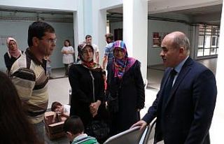 Vali Halk gününde vatandaşlar birebir dinledi