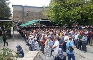 Vefat eden İzci Lideri Ömer seçme toprağa verildi