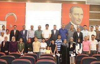 ‘Yolumuzu Aydınlatan Kandiller’ projesi ödül...