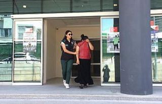 Zehir taciri kadın 2 silahla yakalandı