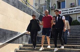 Zeytinburnu’nda bir AVM’de yaşanan hırsızlık...