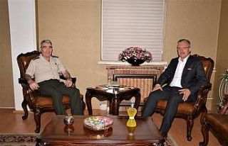 3. Ordu Komutanı Orgeneral Savaş’tan Rektör Levent’e...