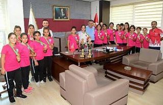 Adana Çim Hokeyi Spor Kulübü’ne Büyükşehir’den...