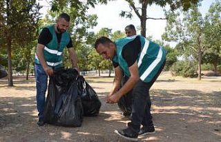 Adana’da hükümlüler 45 ton atık topladı