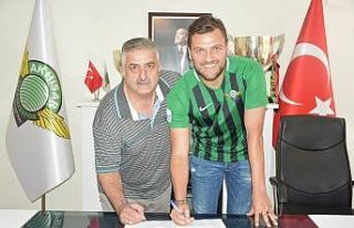 Akhisarspor, Muhammet Reis’i kadrosuna kattı
