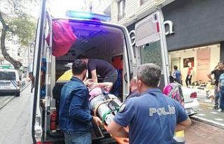 Alçıpan çökünce yere düşen usta, cama tıklayıp...