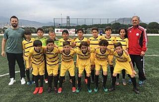 Aliağaspor FK geleceğin yıldızlarını seçiyor