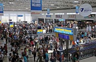 Antalya turist sayısında 8 milyonu geçti