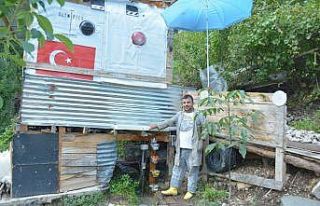 Ayı ve domuzlar onun tarlasının yanından bile...