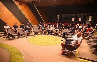 Başakşehir’de futbolcular ve teknik heyet yeni...