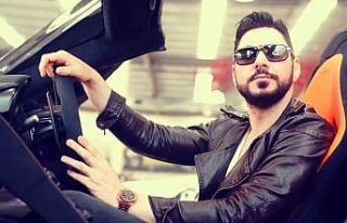 Başarılı manken Okan Canbolat’dan albüm sürprizi